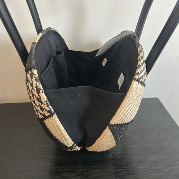 Asiallery Toronto Black & Tan Buntal Woven Handbag Artisan-Made, Patchwork - Picture 7 of 16